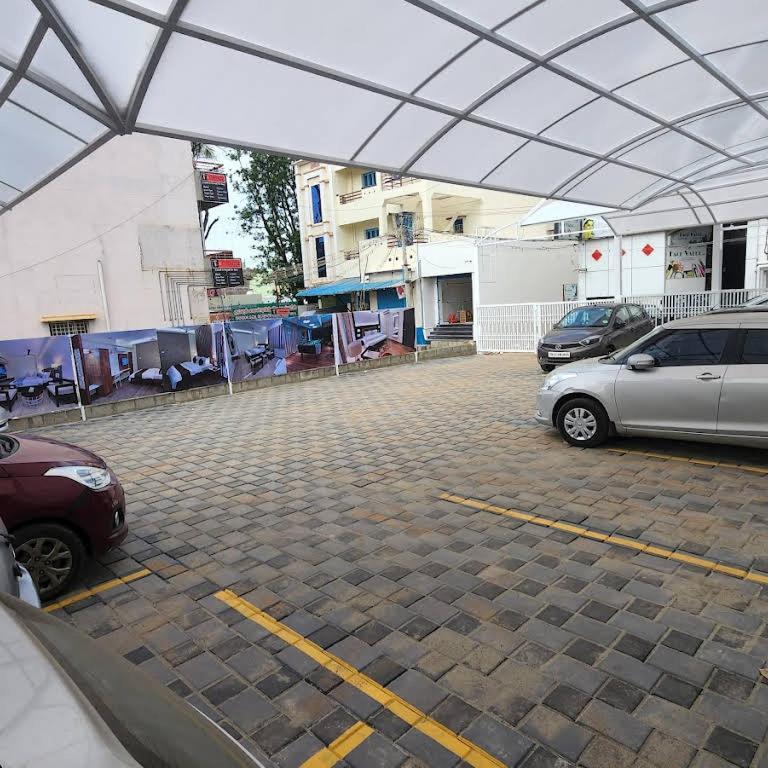 Hotel Sivas Regency Theni Exterior photo