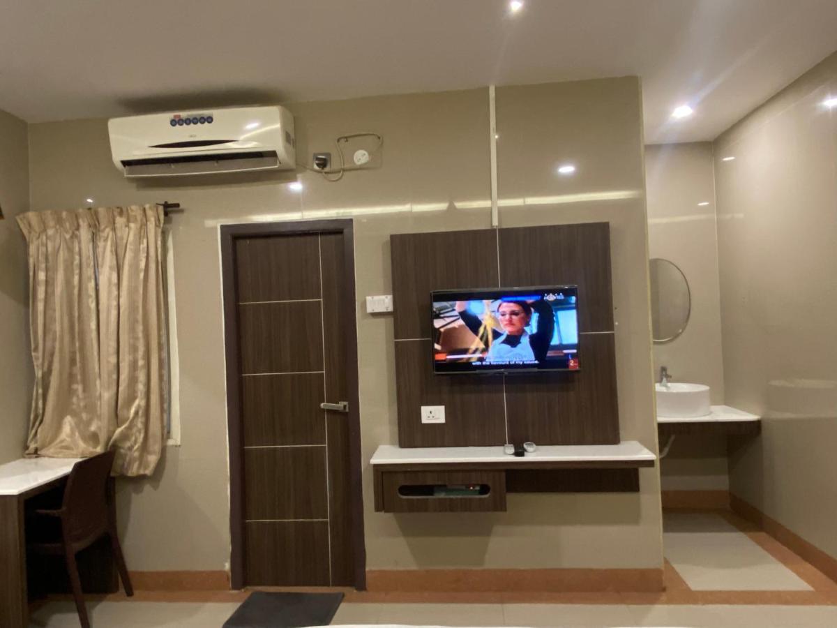 Hotel Sivas Regency Theni Exterior photo