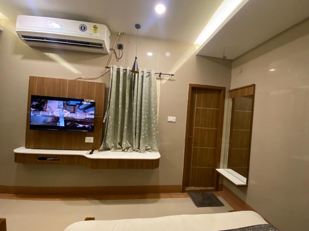 Hotel Sivas Regency Theni Exterior photo